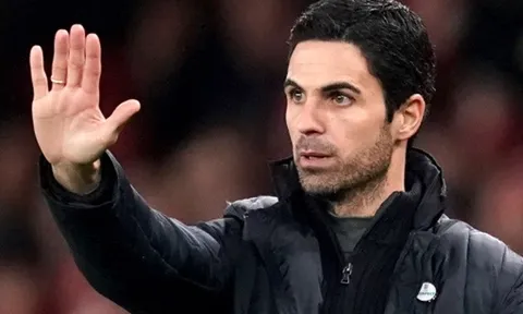 Arsenal cách mạng rầm rộ, lộ 6 'vật tế thần' cho công cuộc phục hưng