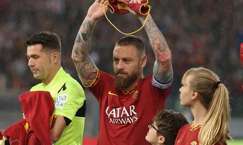 AS Roma chuẩn bị đón 'huyền thoại 19 năm' về làm việc