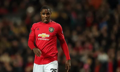 Ighalo gọi điện, xin phép tiếp tục được khoác áo Man Utd
