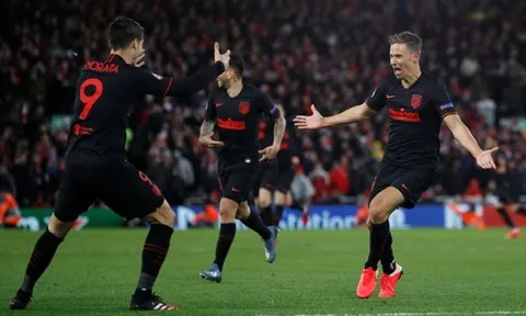 Chưa hết hả hê, sao Atletico 'cà khịa' Liverpool bằng động thái sốc