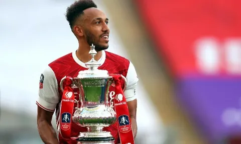Aubameyang đồng ý ở lại Arsenal, với một điều kiện