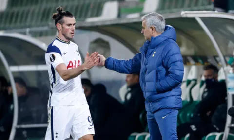 Bale tỏa sáng, Mourinho bất ngờ báo "tin dữ" khiến CĐV Spurs lo lắng