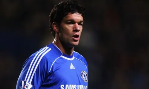 Ballack: "Đó là điều tôi tiếc nuối nhất ở Chelsea"