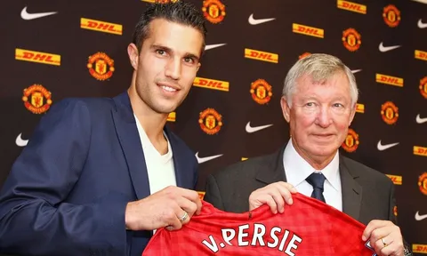 Bạn biết lý do vì sao Arsenal bán Van Persie cho Man Utd chưa?