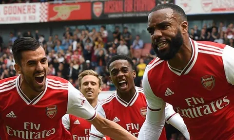 "Bạn có thể so sánh Aubameyang với Ronaldo, nhưng Lacazette mới giỏi nhất"
