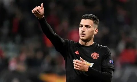 Bán Dalot cho Everton, Man Utd chịu lỗ bao nhiêu?