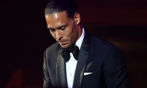 "Bạn không thể so sánh tôi với Messi"