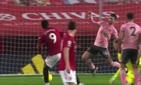 Man United đã bị tước oan bàn thắng?