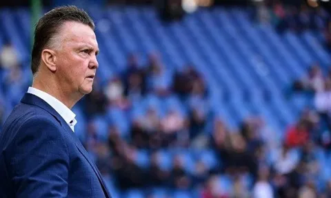 Báo Hà Lan: Van Gaal vui vẻ trở lại làm HLV đội tuyển