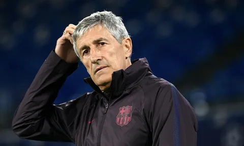 Barca gặp khó vì "máy phối bóng" quyết ở lại Camp Nou đến cùng?