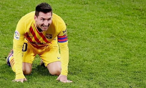 Barca lâm vào khủng hoảng, nợ gần 1 tỷ euro