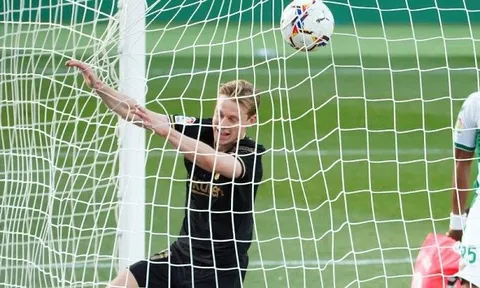 Barcelona đang sở hữu một cầu thủ 10 phân vẹn 10
