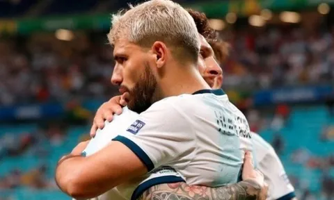 Barcelona mua Aguero để giữ chân Messi