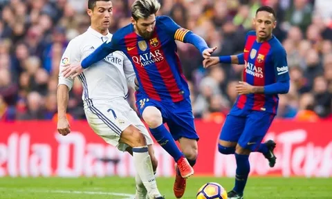'Messi và Ronaldo đều là thần tượng của tôi'