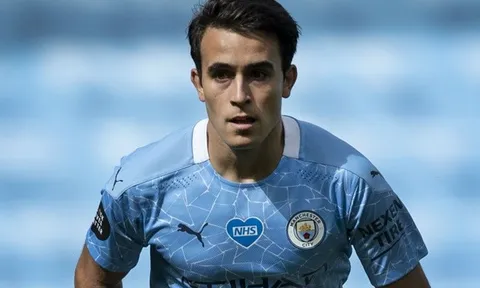 Lâm cảnh khốn cùng, Barca lại hóa 'FC trả góp' ở vụ sao trẻ Man City
