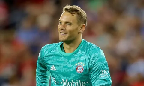 Bất đồng xuất hiện, Bayern chưa thể trói chân Neuer thành công