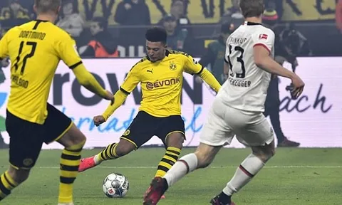 "Báu vật" 120 triệu của Dortmund bùng nổ, NHM phát cuồng: "Hãy đến 2 đội bóng đó đí"