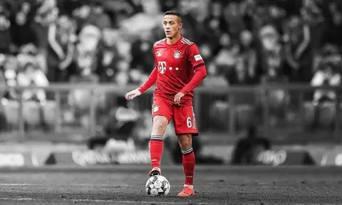 Bayern sẵn sàng bán trụ cột cho Liverpool và âm mưu thực sự phía sau