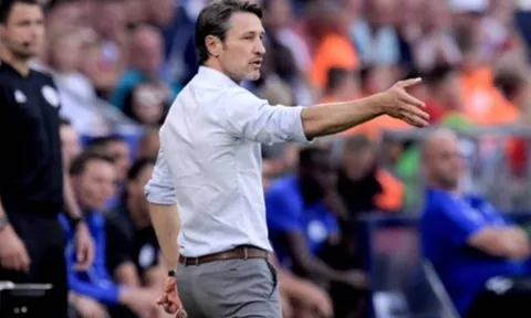 Bayern vùi dập Schalke, Kovac và Wagner bất ngờ đều có cùng một phản ứng