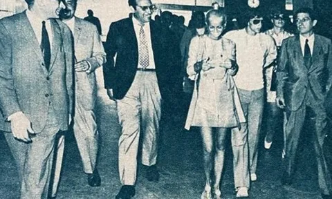 Những thước ảnh đáng nhớ của Johan Cruyff trong chuyến viếng thăm Barcelona năm 1970