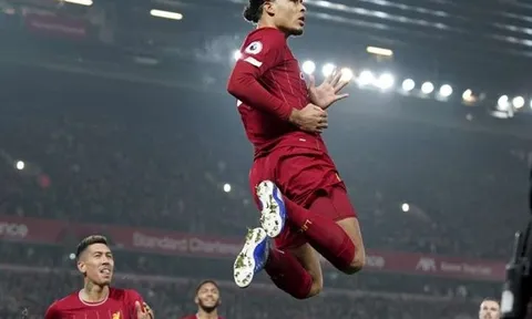 10 hậu vệ có đãi ngộ cao nhất TG: Maguire + Van Dijk cũng không bằng số 1