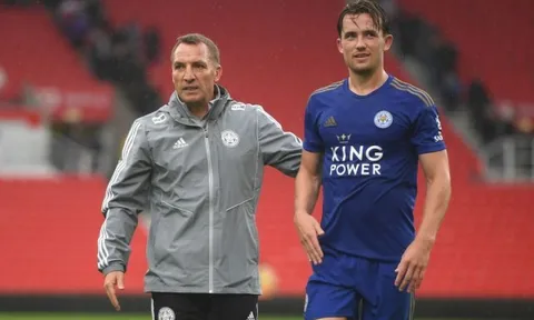 Ben Chilwell nói gì với Brendan Rodgers về việc đến Chelsea?