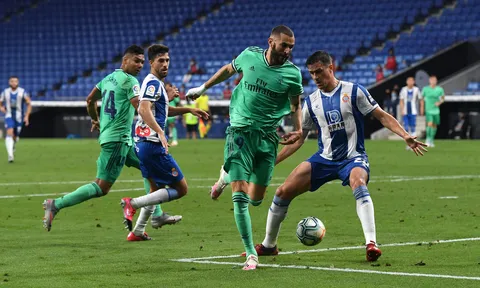 Benzema xuất sắc khiến Bale xấu hổ