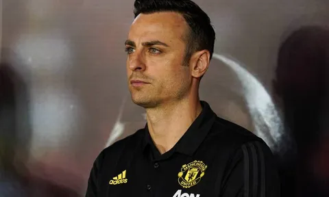 Berbatov: "Chúng ta đã có Pogba và Fernandes, mua cậu ta là điều điên rồ"