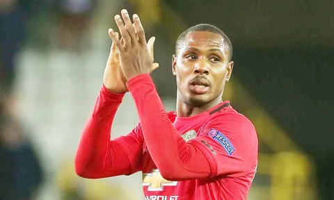 Berbatov: "Nếu mua bộ đôi ấy, Man Utd cũng chẳng cần Ighalo nữa"