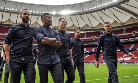 Trở lại Madrid, Ronaldo lịch lãm dẫn đầu dàn soái ca Juventus