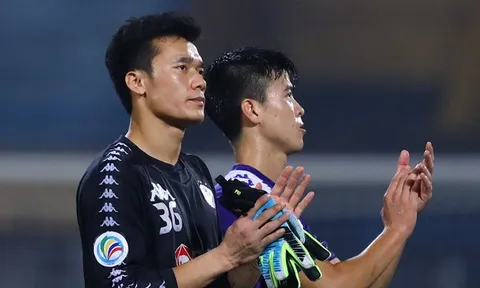 CLB Hà Nội bị loại, Bùi Tiến Dũng vẫn lập 1 chiến tích "vô tiền khoáng hậu"