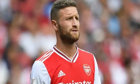 Bị Arsenal "cướp" mục tiêu, ông lớn Serie A bất ngờ muốn chiêu mộ Mustafi