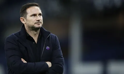 Bị Chelsea sa thải, Lampard vẫn 'lập hat-trick' đặc biệt