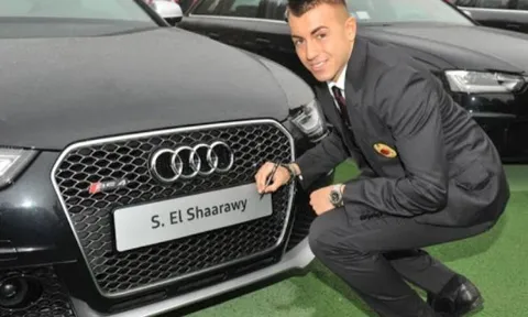 Bị đập vỡ kính xe, El Shaarawy truy đuổi tên trộm đến cùng