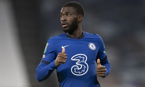 Bị giam cầm, “William Gallas 2.0” yêu cầu rời Chelsea ngay tháng Giêng này