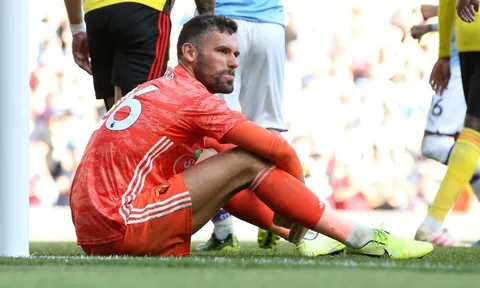 Bị Man City hủy diệt 8-0, người cũ M.U thừa nhận điều cay đắng