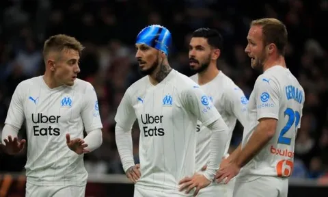 Bị thương ở đầu, sao Marseille quyết định khó đỡ
