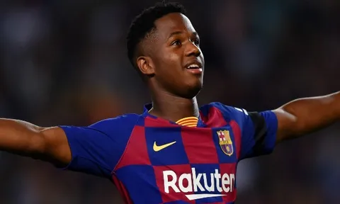 Bị từ chối, Man United vẫn hạ quyết tâm thâu tóm "thần đồng" của Barca