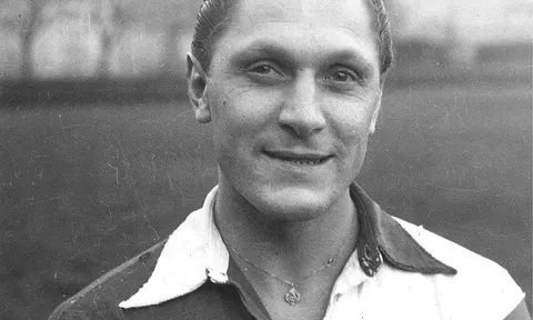 Quê nhà của Josef Bican phủ nhận kỷ lục ghi bàn của Ronaldo