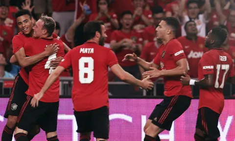Biến học trò Conte thành 'quân xanh', Man United ra quân thắng lợi tại ICC 2019