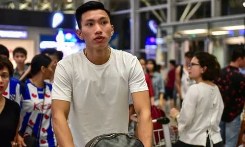 Đoàn Văn Hậu tuyên bố 1 điều trước khi lên máy bay sang Hà Lan
