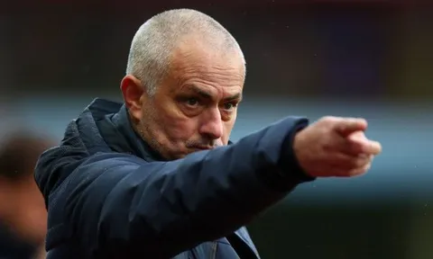 Bỏ Barca, "nạn nhân của Lampard" cuốn gói theo Mourinho đến Spurs