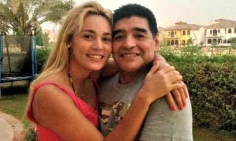 Bồ cũ kém 30 tuổi: "Đó là lý do khiến tôi quyết định chia tay Maradona"