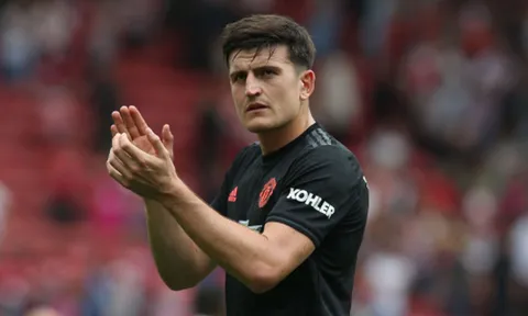 Bỏ quên 'quái vật' 1m99, Man United đánh rơi chiến thắng trước Southampton