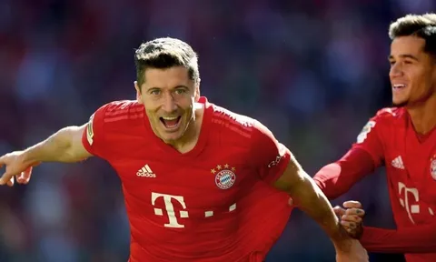 Bỏ túi cú đúp, Lewandowski san bằng kỷ lục tồn tại 5 thập kỷ ở Bundesliga