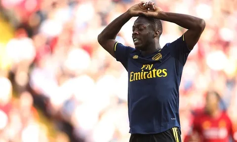 Bom tấn 72 triệu bảng bỏ lỡ cơ hội không tưởng khiến Arsenal ôm hận
