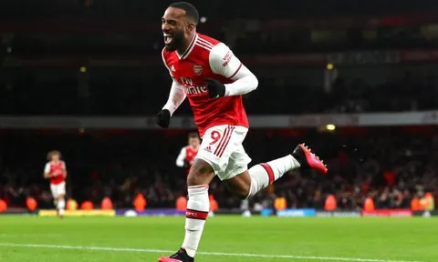 'Bom tấn' rực sáng, Arsenal dội cơn mưa bàn thắng vào lưới Newcastle