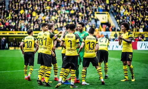 Hành trình trở về từ "cõi chết" của Borussia Dortmund