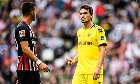 Dortmund nhận thông tin trái chiều về tình hình nhân sự