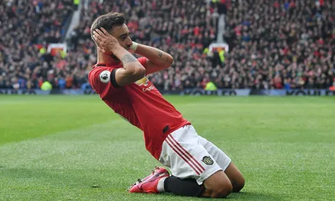 Bruno Fernandes đã bịt tai thì chẳng sợ ai!